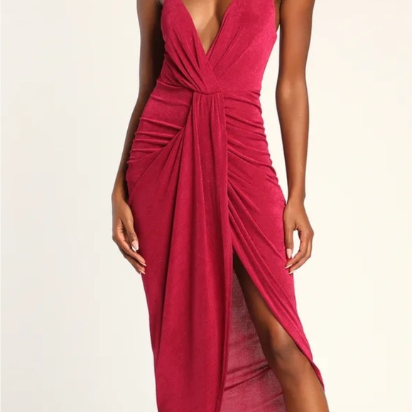 Elegant Red Sleeveless Dress - Picture 5 of 13